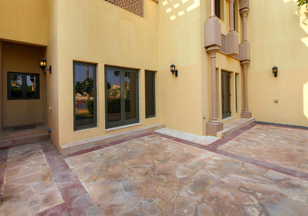 Cozy 4Br Maid Villa At Canal Cove Palm Jumeirah Dubai Exteriör bild